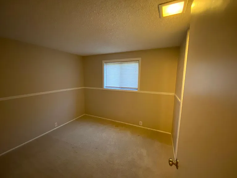 138 Lynnbrook Dr — Photo 8