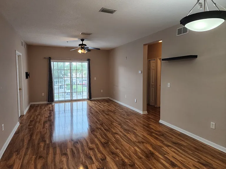8218 Green Parrot Rd #207 — Photo 3