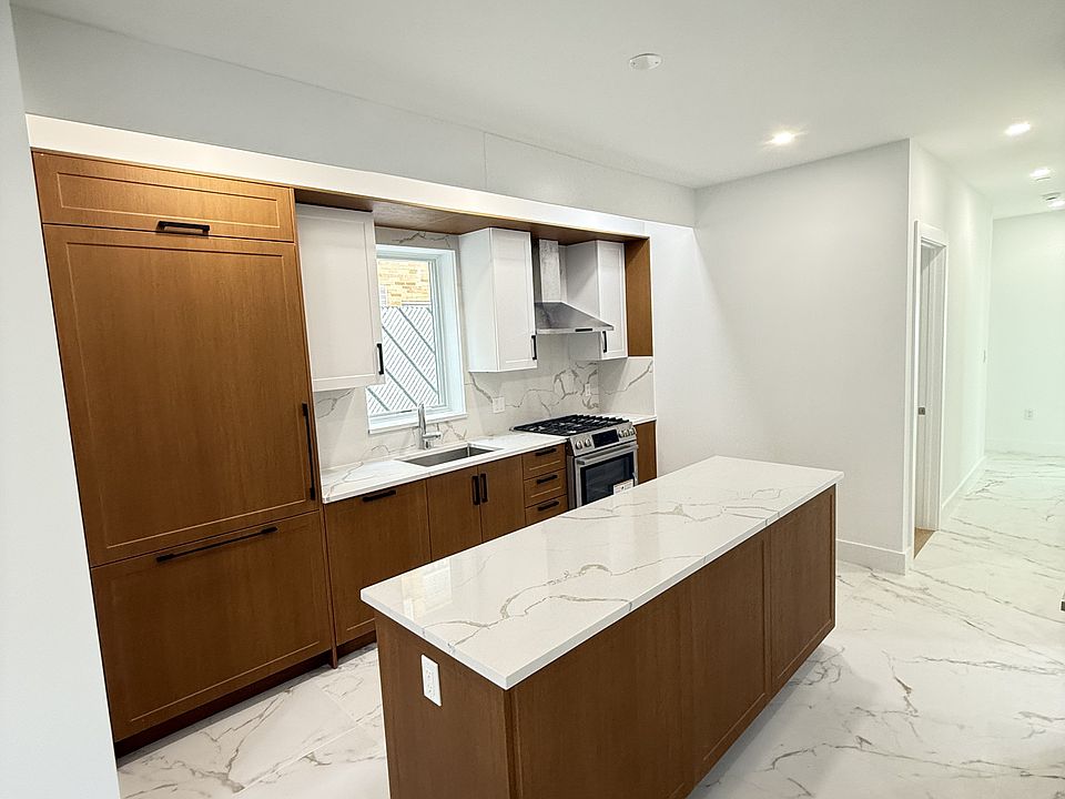 1st image of 144 Bay 25th St #1B