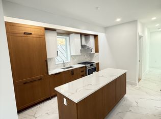 144 Bay 25th St #1B, Brooklyn, NY 11214