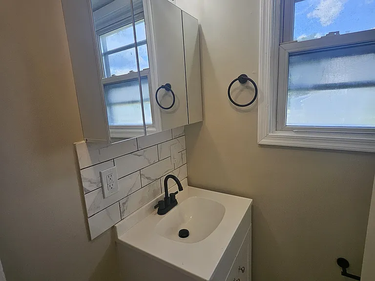 3124 Washington St — Photo 10