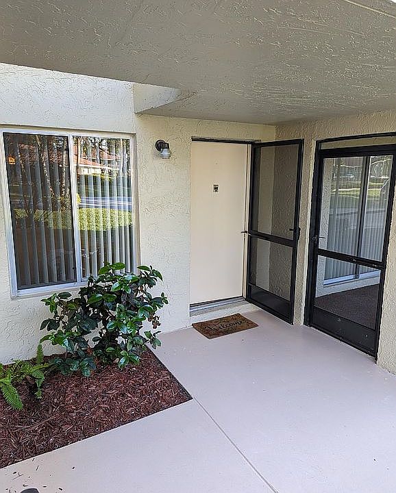 Front door. Video of property: https://youtu.be/E8czBO06Bwc