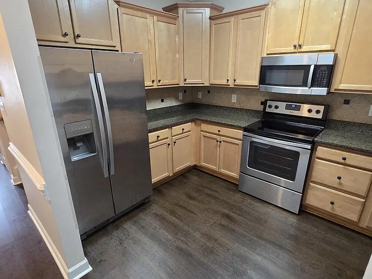 5005 Spellow Ln — Photo 15