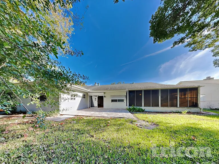 13121 Shadberry Ln — Photo 15