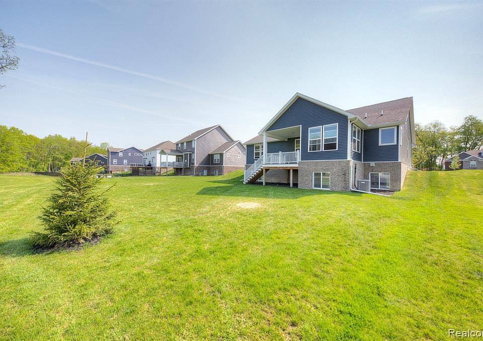 2345 Torrey Pine Ct, Howell, MI 48855 MLS 20230075666 Zillow