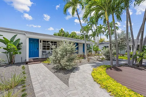 2021 Plunkett St Hollywood, FL 33020 Photo 1