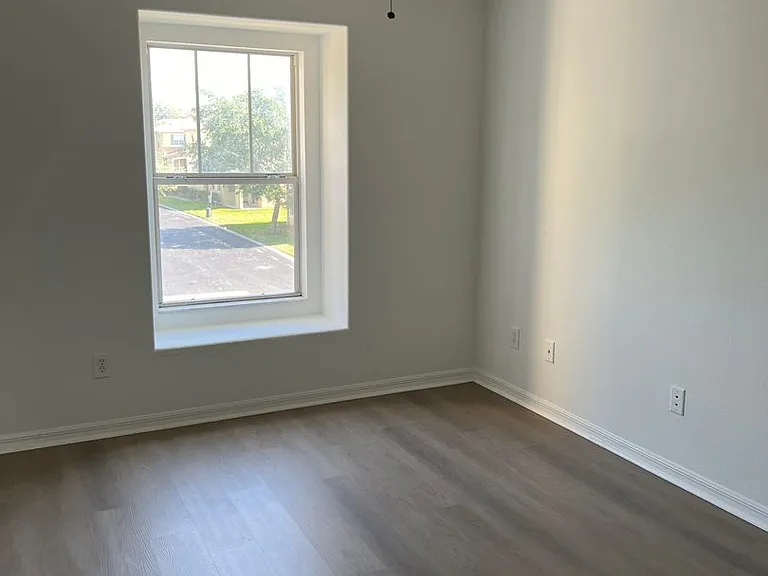 3659 Soaring Ln — Photo 8