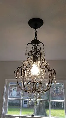 Broadmoor Manor — Photo 30