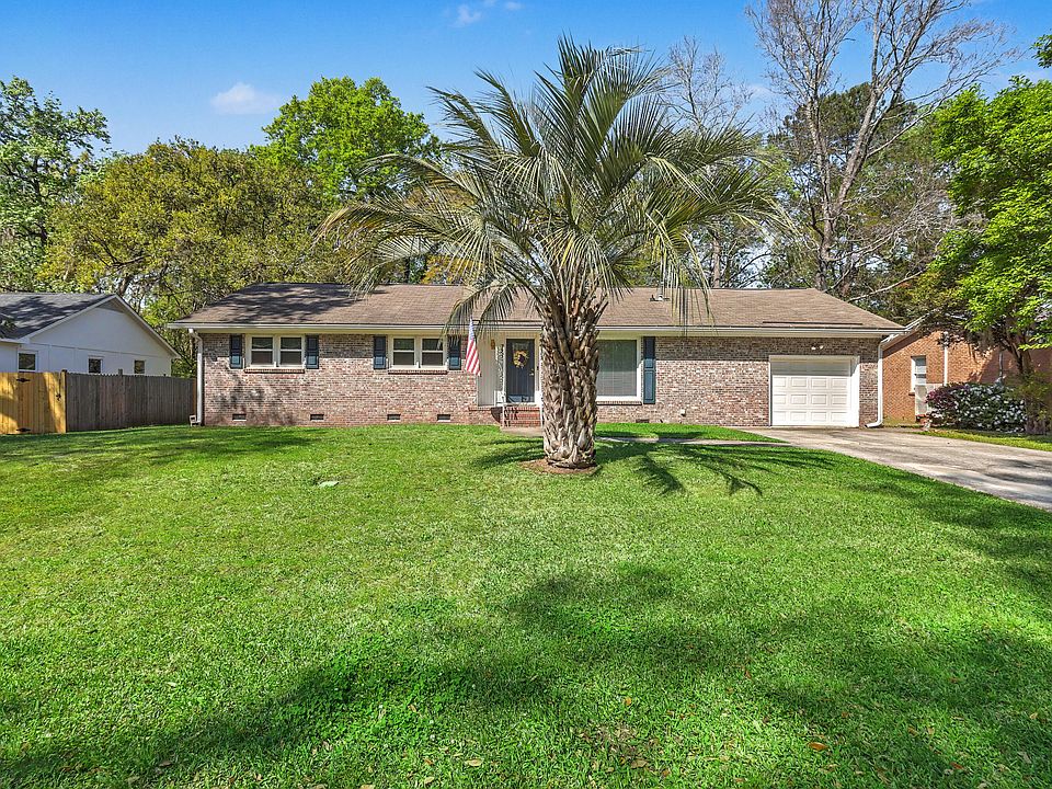 1st image of 737 Canary Dr