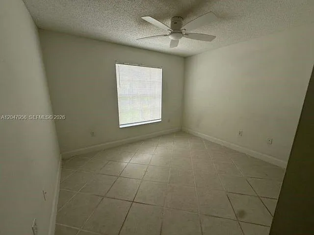 18171 NW 18th St — Photo 3