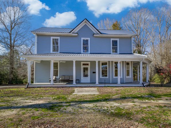 437 S Main St, Warrenton, NC 27589