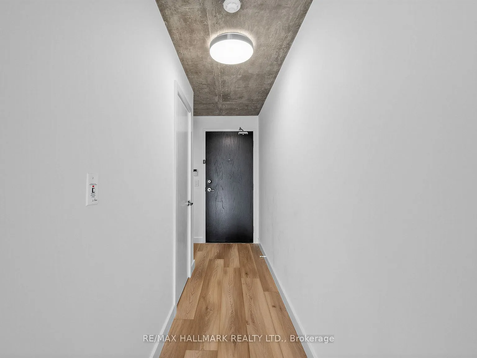 1 bed, $2,100 — Photo 2