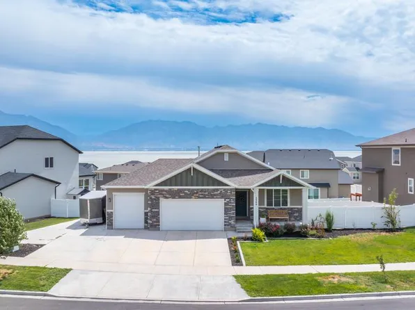 3344 S Tiger Heron Dr, Saratoga Springs, UT 84045