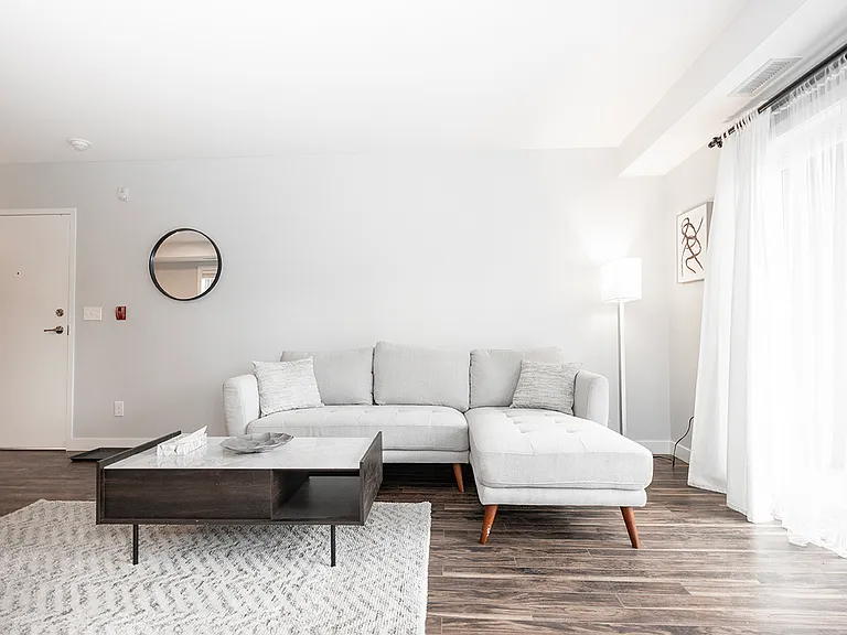 515 McMillan Ave #2 — Photo 11