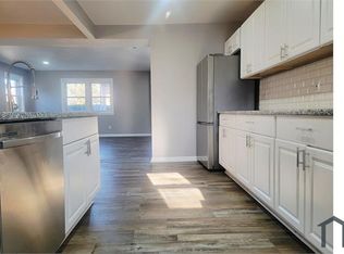 6922 Fieldcrest Rd, Baltimore, MD 21215