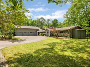 1 Signal Point Cir, Signal Mountain, TN 37377