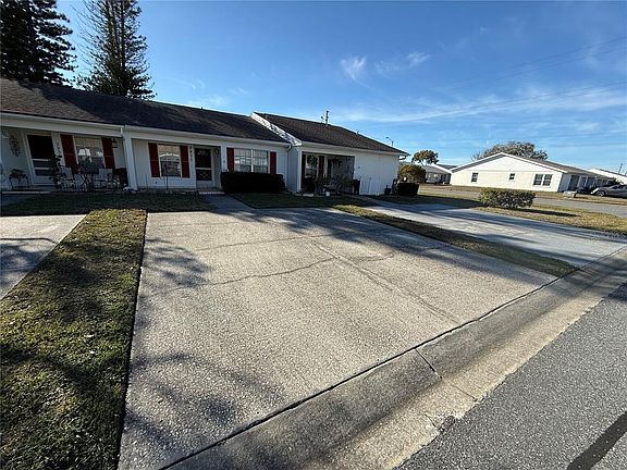 3rd image of 2935 Forrestal Ct