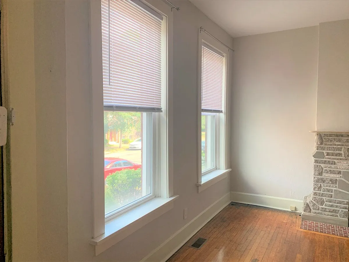 Building Photo - 1077 S. Taylor