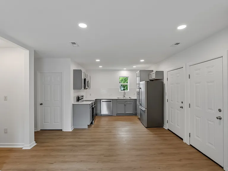2812 5th Ave #1 — Photo 4