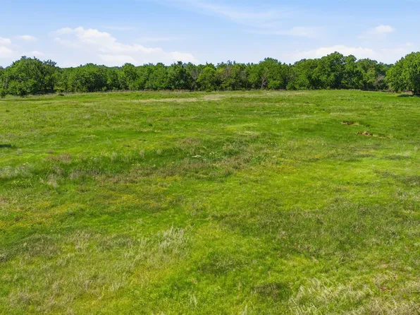 5231 W Lone Chimney Rd, Glencoe, OK 74032
