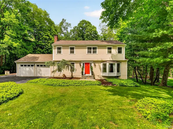 16 Soundview Loop, South Salem, NY 10590