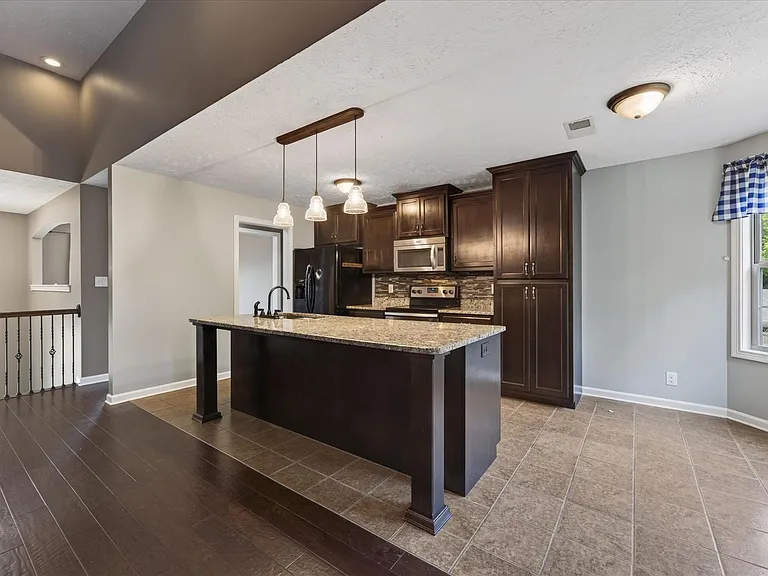 2973 McManus Cir — Photo 12