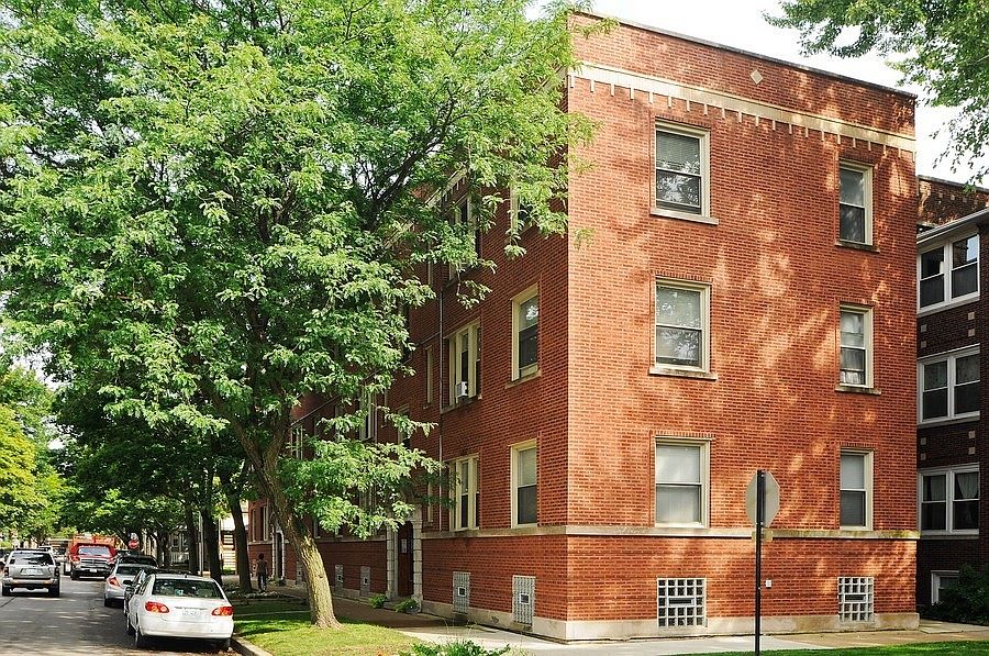 1st image of 2223 W Ainslie St #3