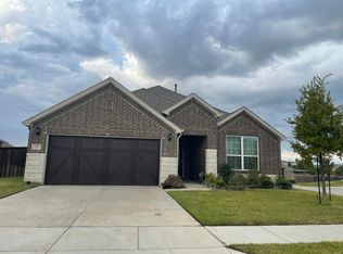 210 Mission Hills Rd, Lewisville, TX 75067