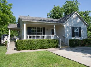 305 N Cherokee St, Catoosa, OK 74015