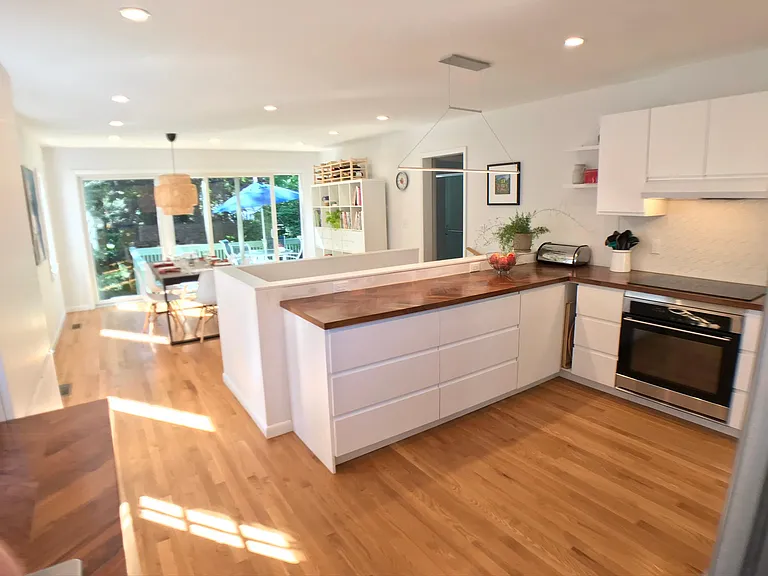 77 Myrtle Blvd — Photo 4