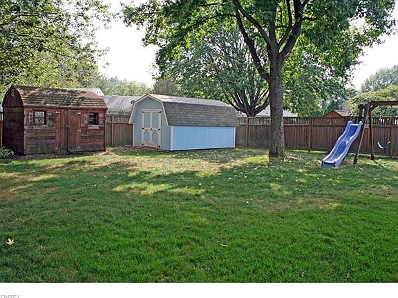 2nd image of 131 Illinois Cir