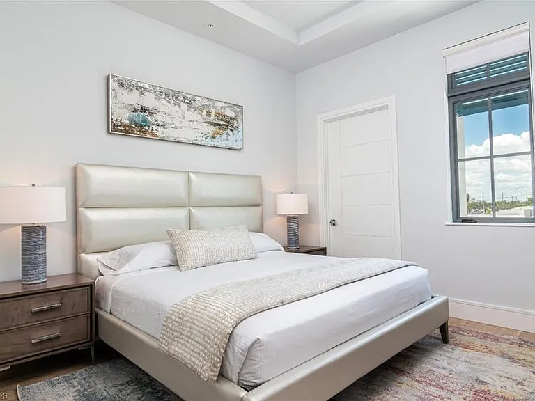 101 8th St S #205 — Photo 3