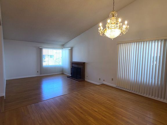 3rd image of 13468 Samantha Ave