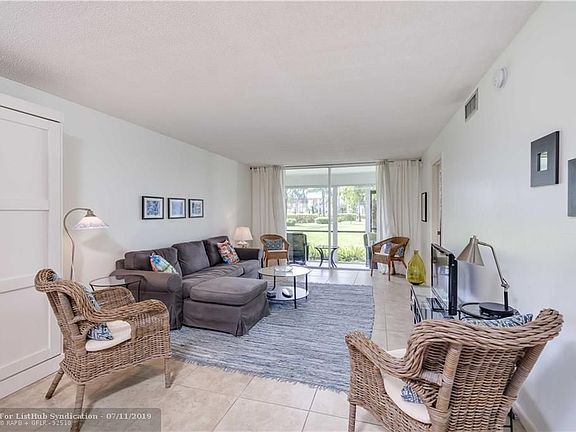 4th image of 9523 S Hollybrook Lake Dr APT 105