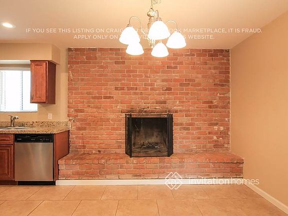 5th image of 2307 E Hillery Dr