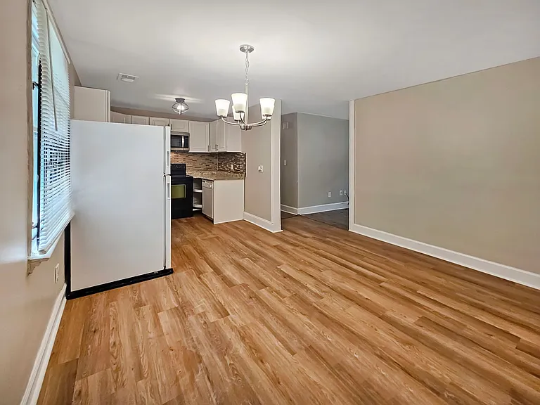 382 Cologne Dr SE — Photo 13