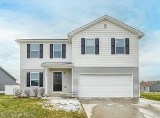 2099 Brier Crest Dr, Davison, MI 48423