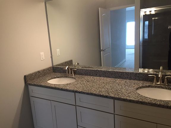 5th image of 5572 Arbor Chase Dr #73