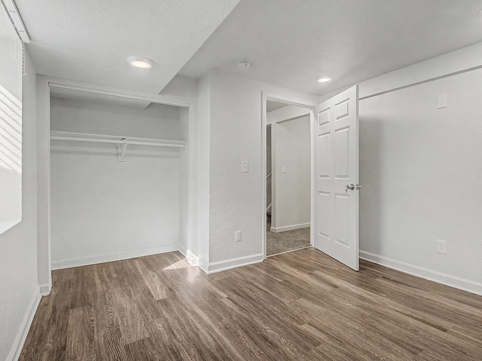 3 bed, 5088 sqft, $700 — Photo 4