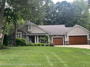 15316 Club Course Dr, Bath, MI 48808