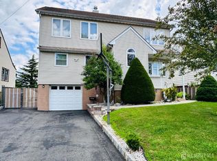 181 Wall St, Metuchen, NJ 08840