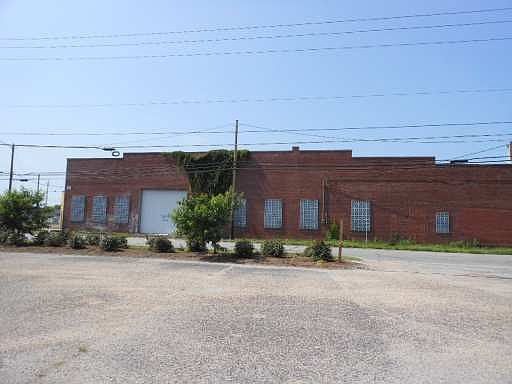 1st image of 575 W 5th St