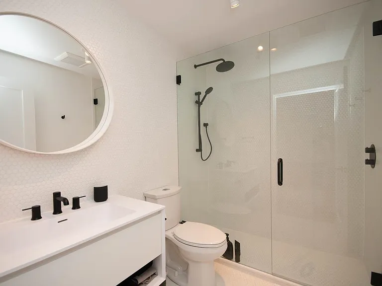 563 Union St #2 — Photo 11