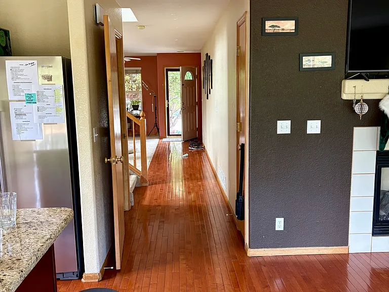 2551 E 110th Ave — Photo 8