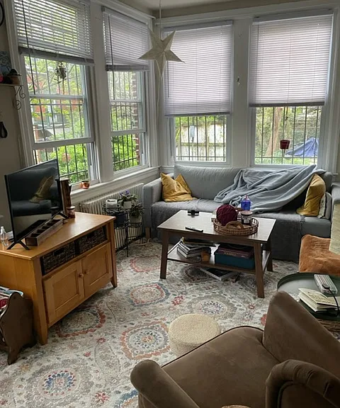 4410 Osage Ave #1R — Photo 1