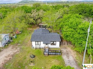 1106 Oak St, Burnet, TX 78611