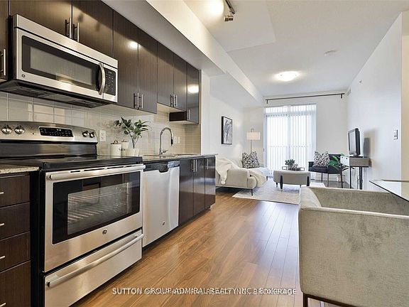 2nd image of 7171 Yonge St Unit 405