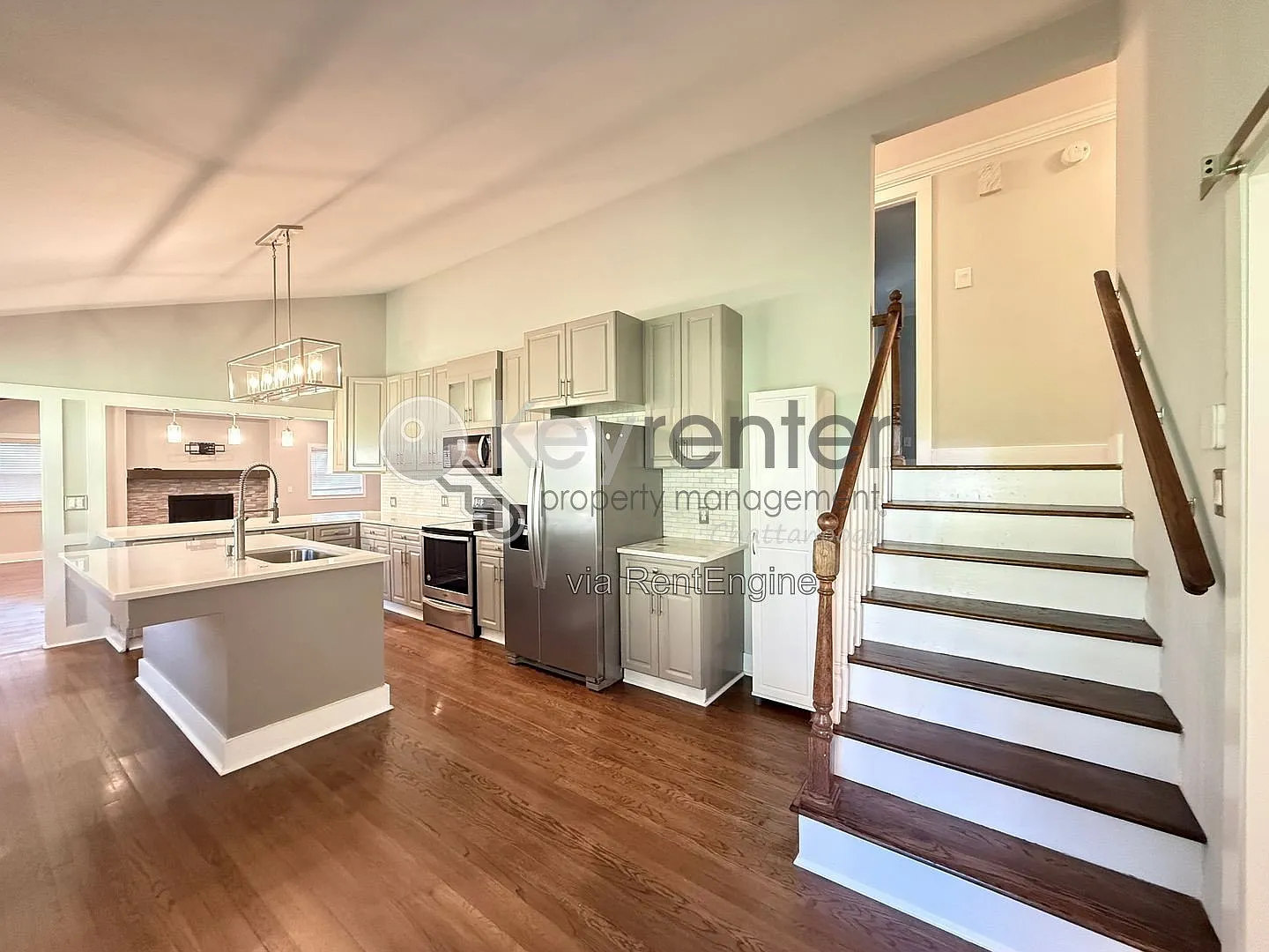 4 bed, 3.5 bath, 2552 sqft, $2,750 — Photo 2