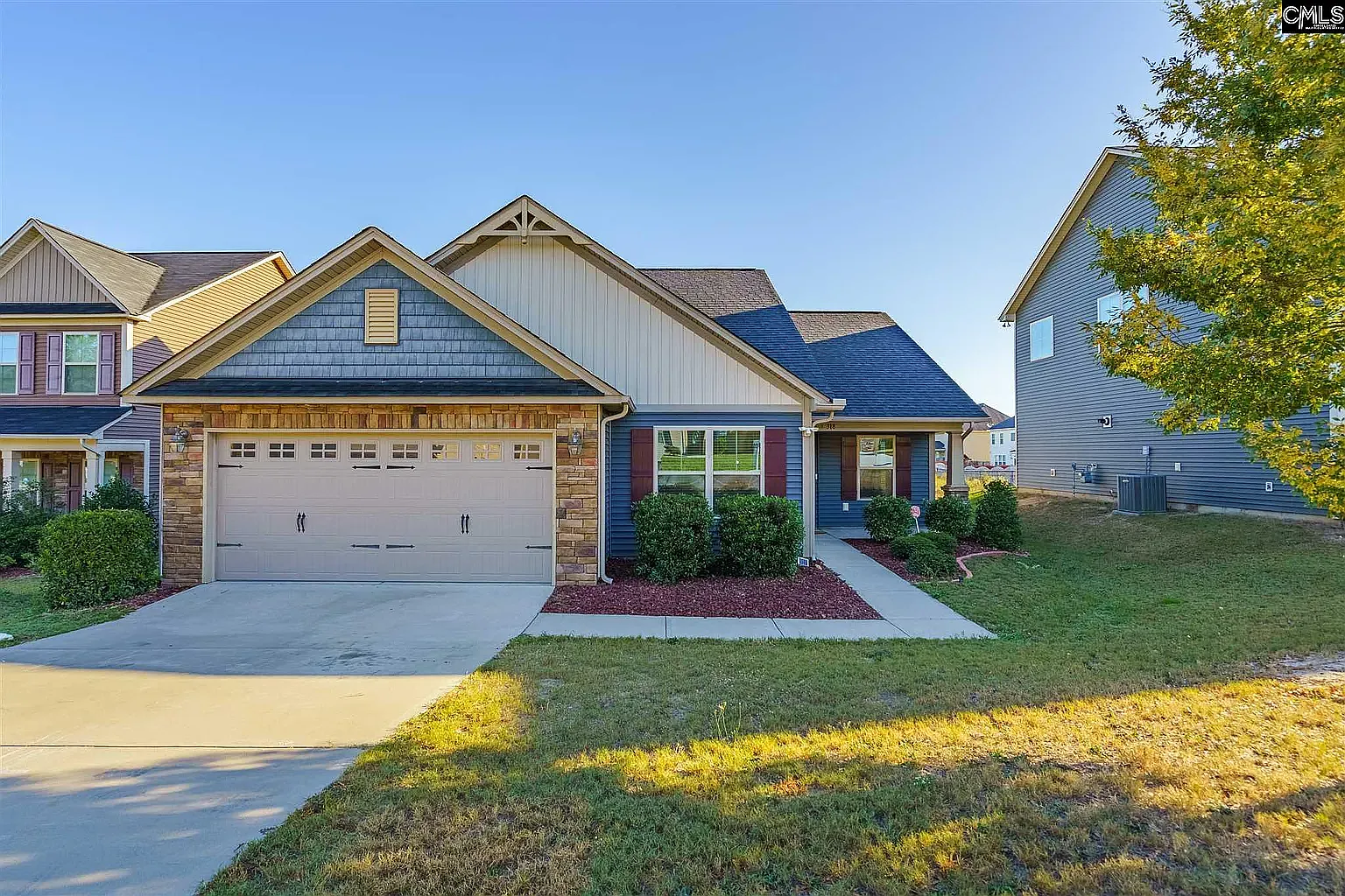 4 bed, 2167 sqft, $2,195 — Photo 1