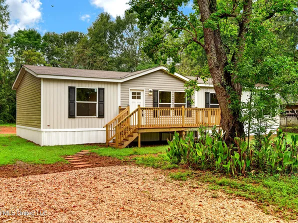 9 Reese Rd, Carriere, MS 39426